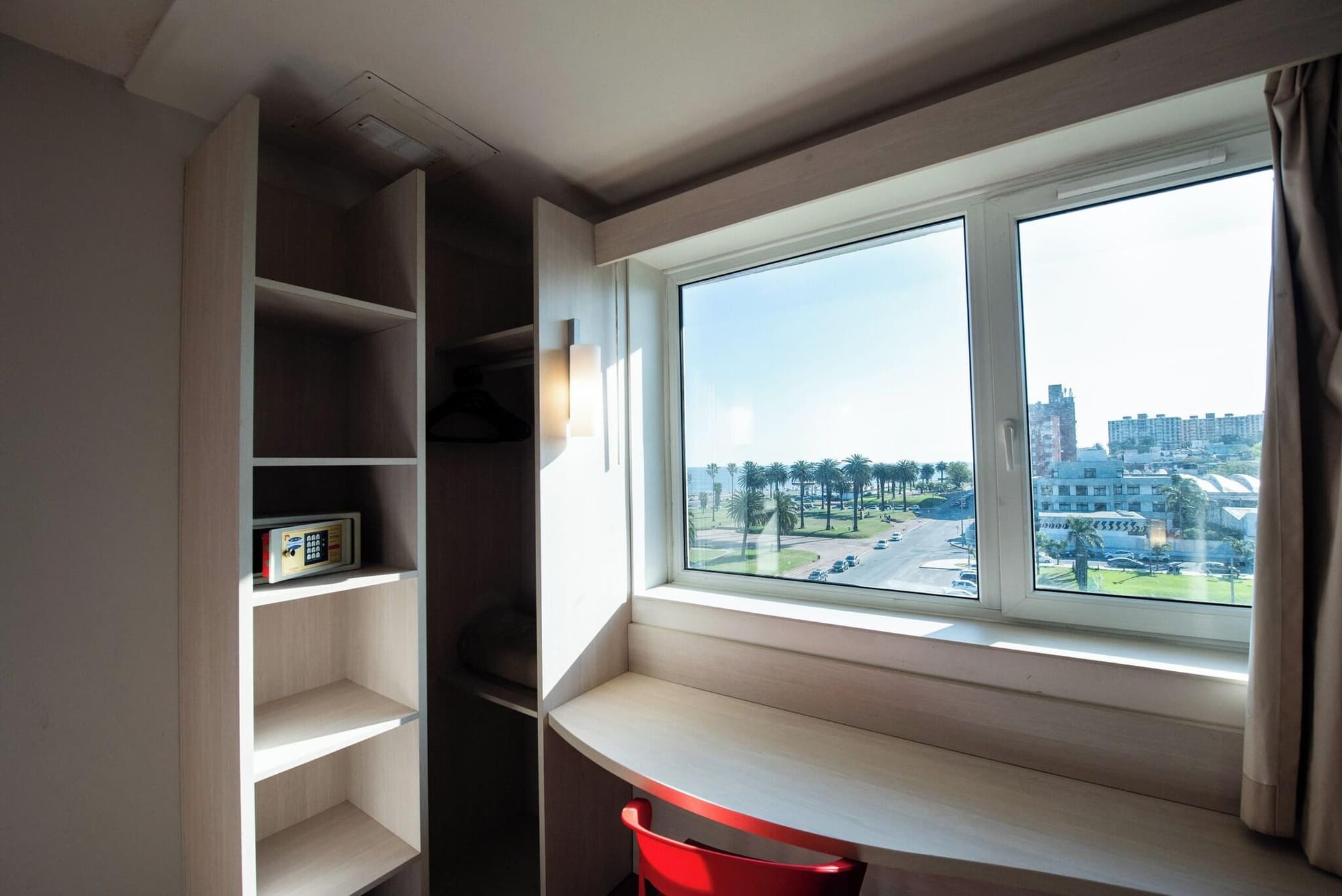 ibis Montevideo, General view