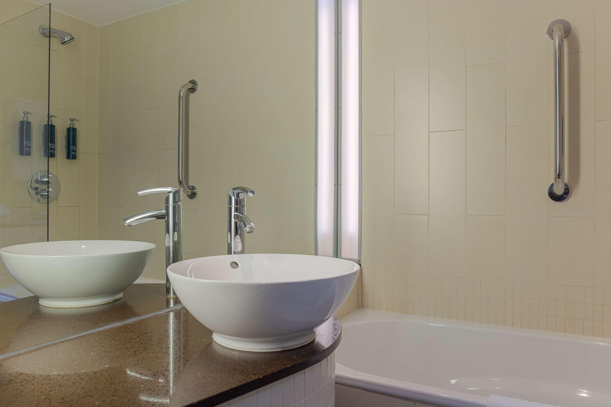 DoubleTree by Hilton Hotel London Heathrow Airport, Room