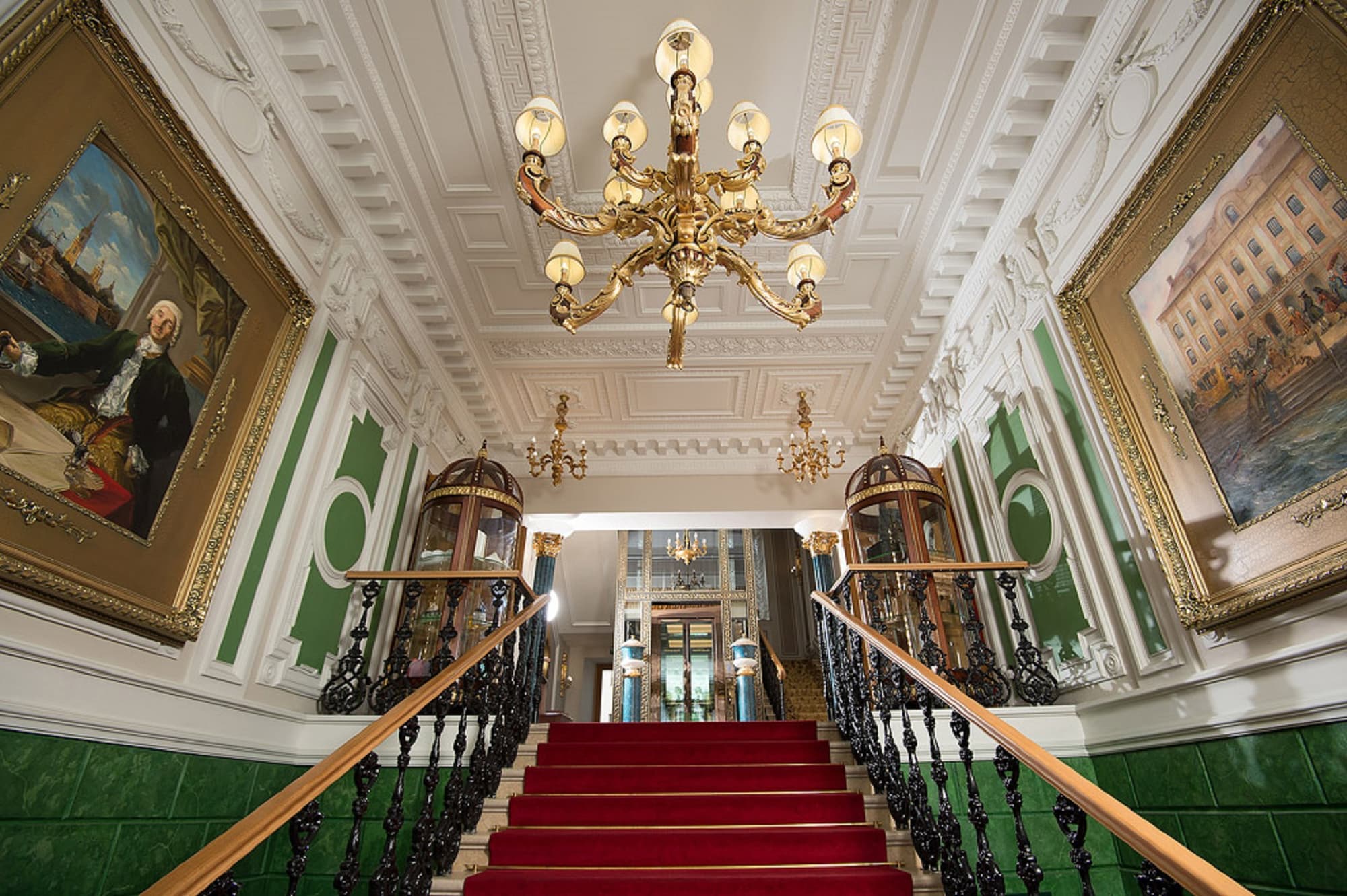 Trezzini Palace Hotel, Lobby
