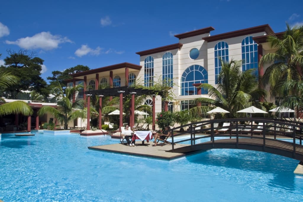 Le Grand Hotel Antsiranana, Pool