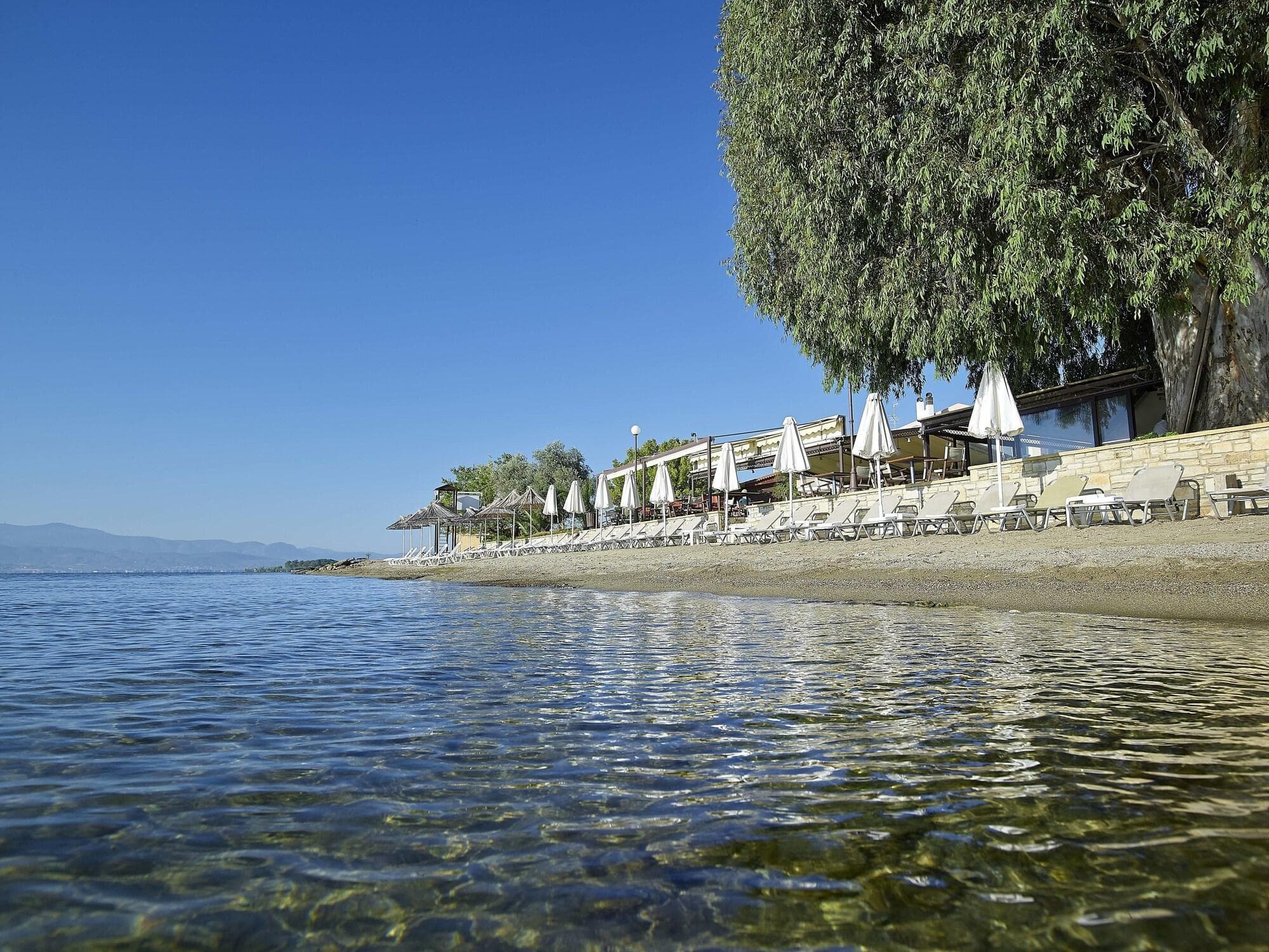 Avantis Suites, Beach