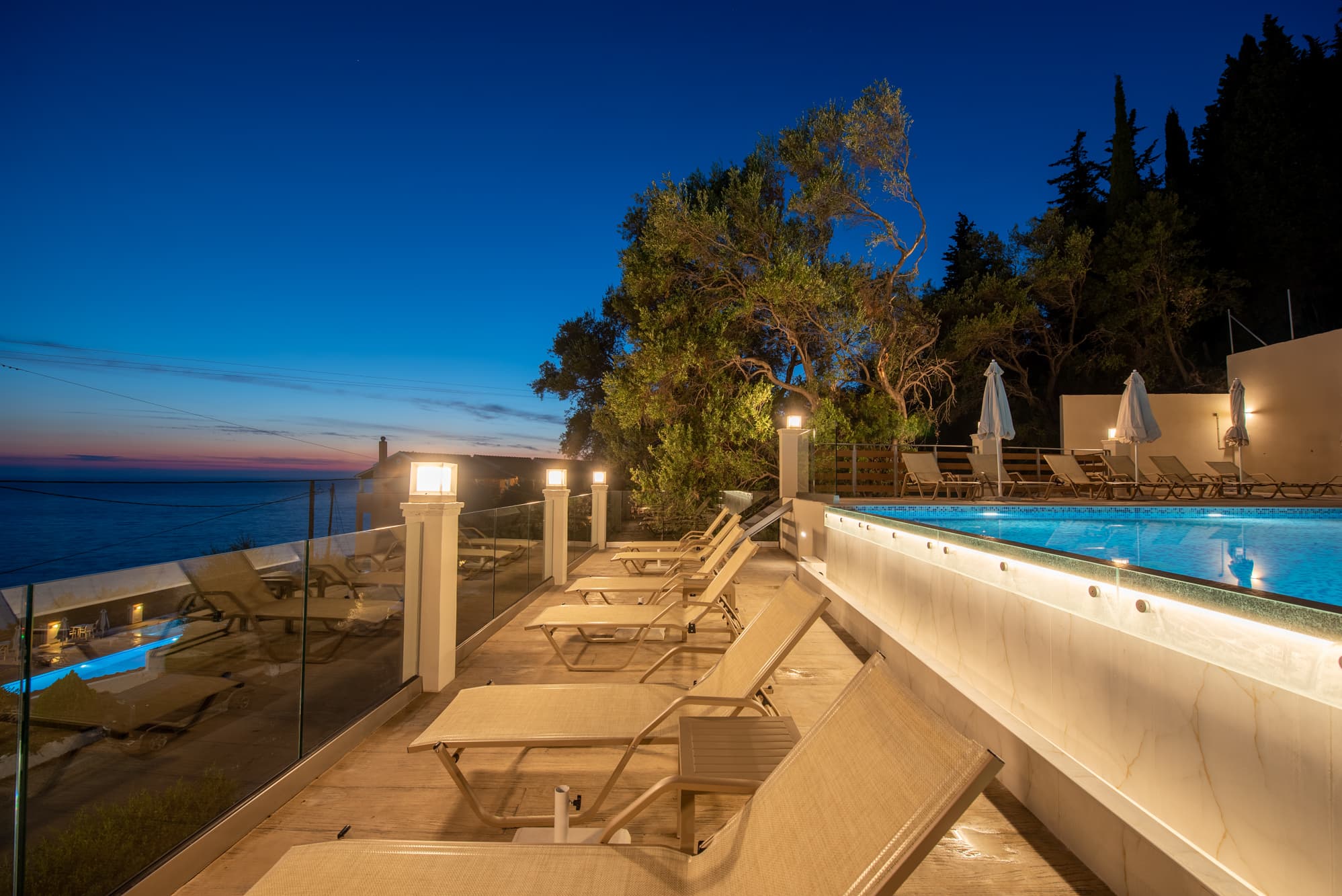 Mazis Apartments, Pool