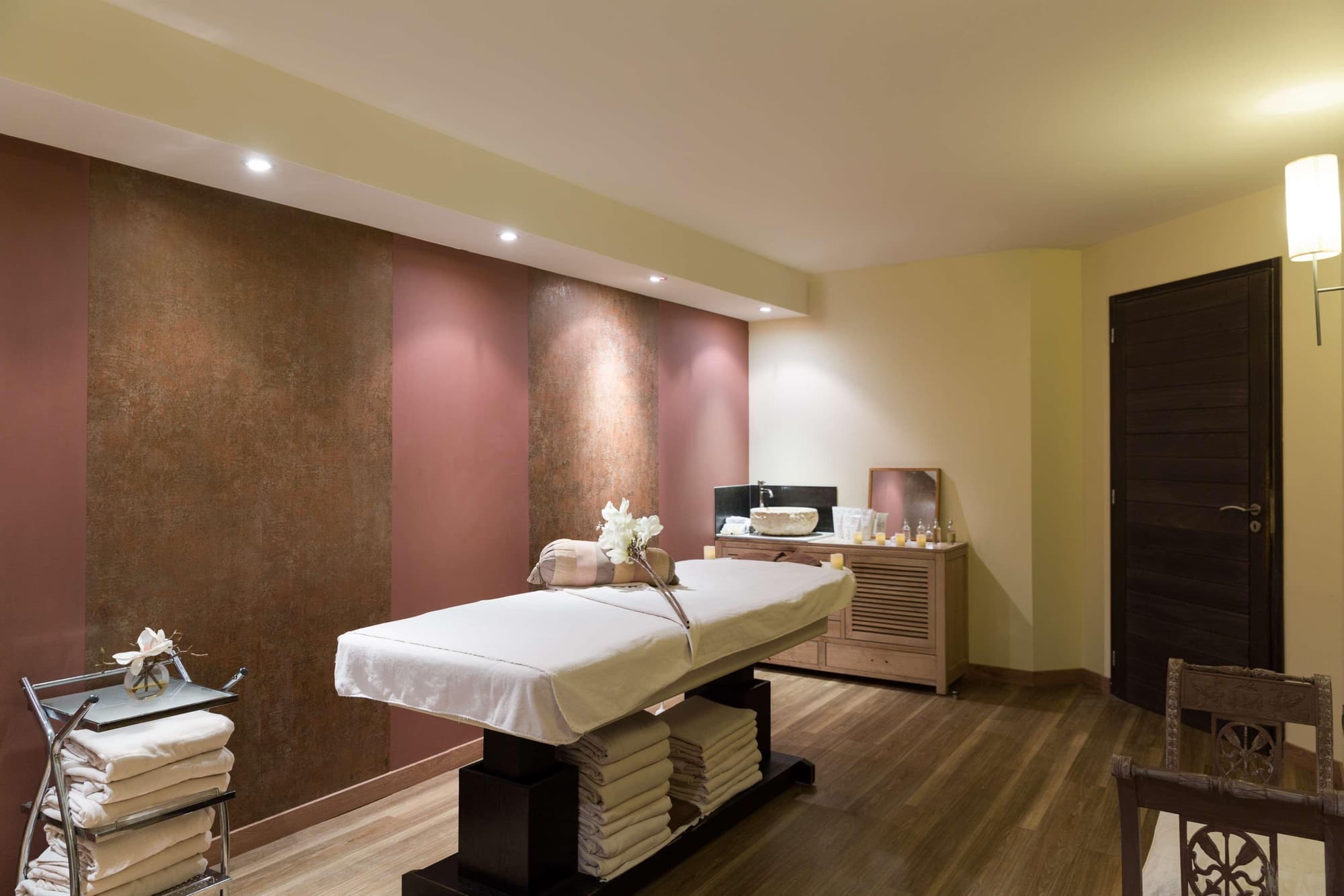 Château de Beaulieu Magnolia, Sports and Entertainment