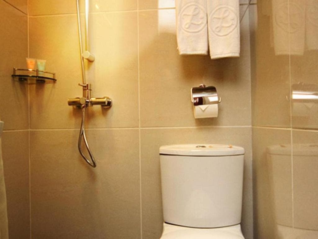 Lander Hotel Prince Edward, Room