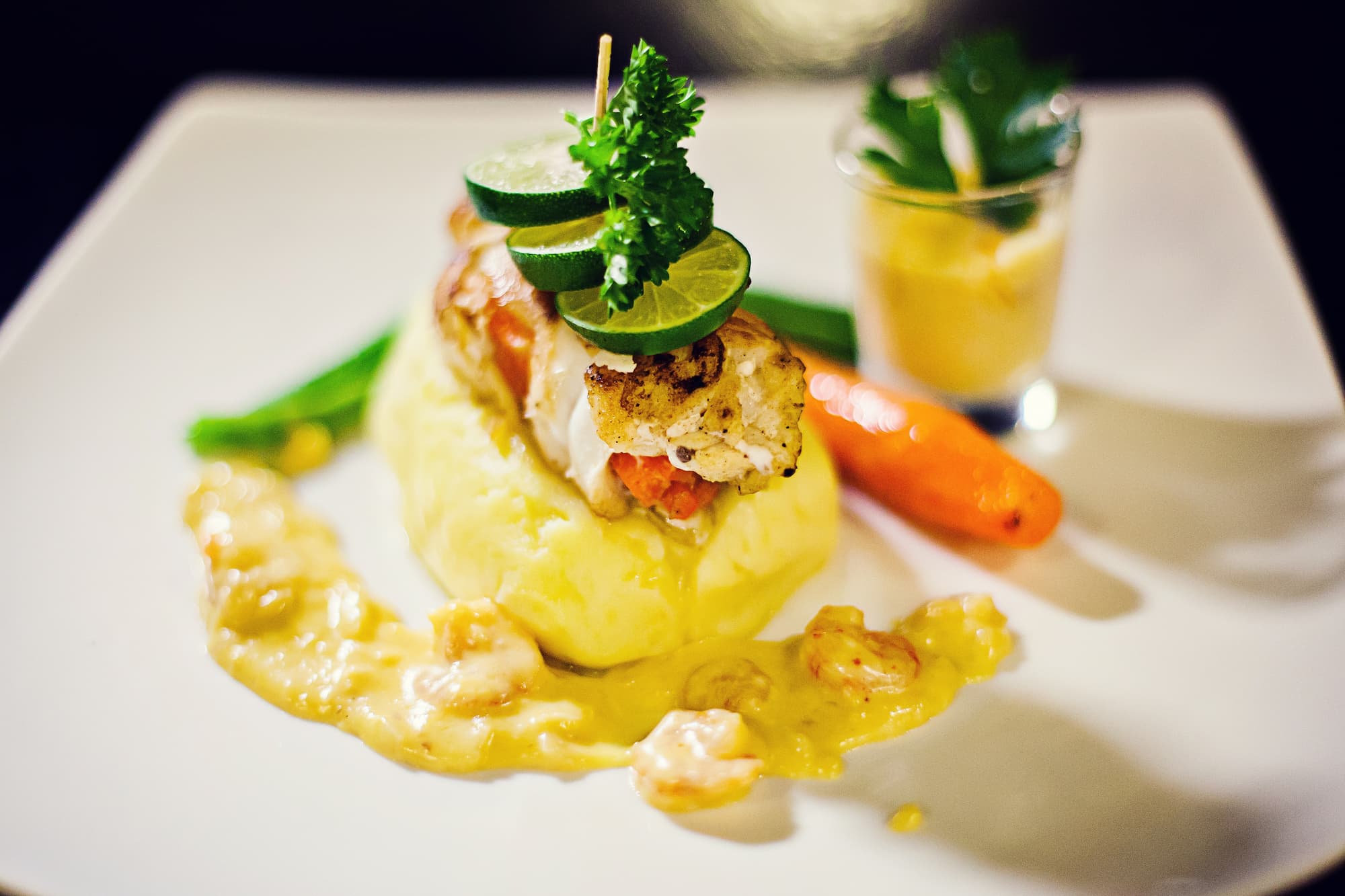 Kebun Villas & Resort, Restaurant