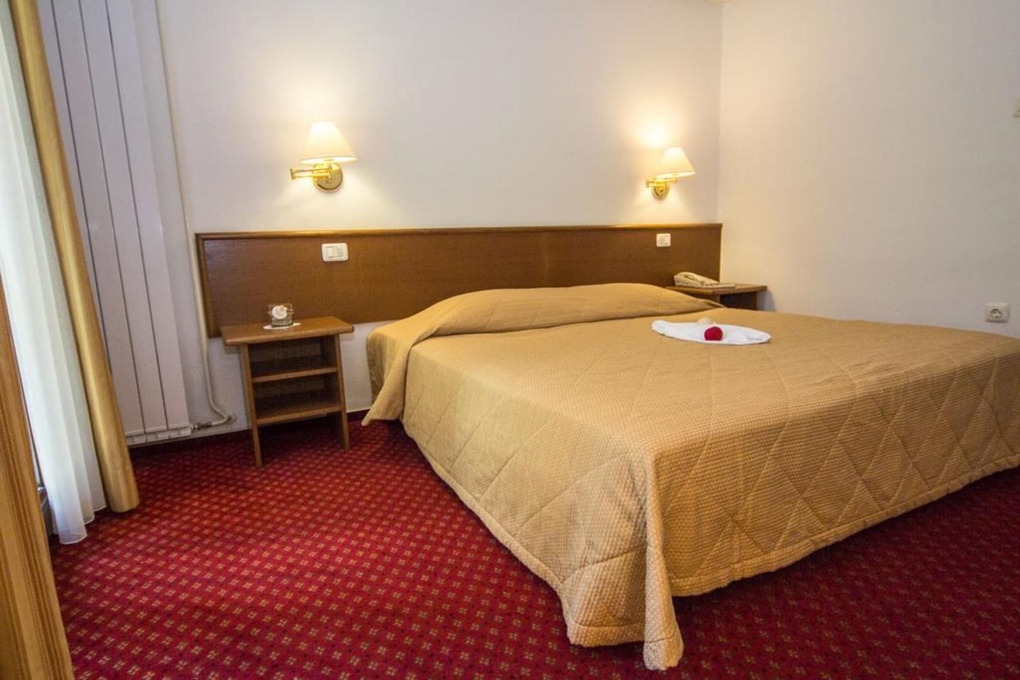 Vile Park Hotel, Room