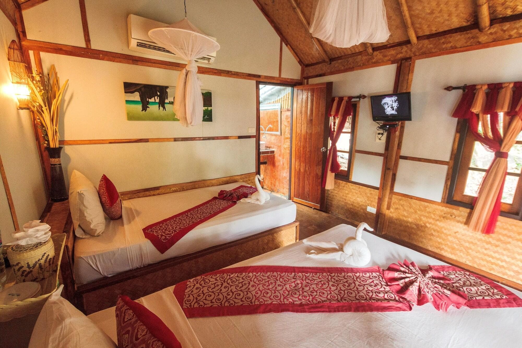 Phuphaya Seaview Resort - Adults Only, Room