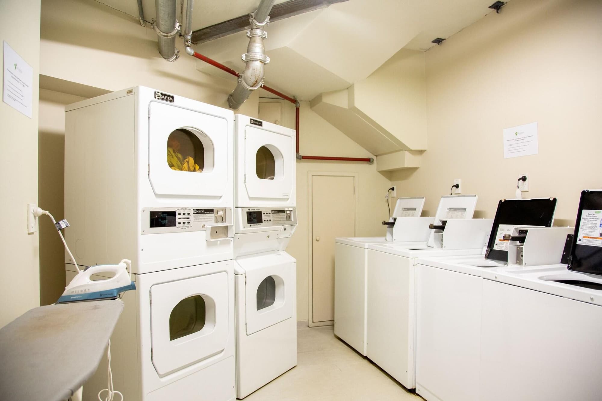 City Lodge Backpackers Accommodation, Sports and Entertainment