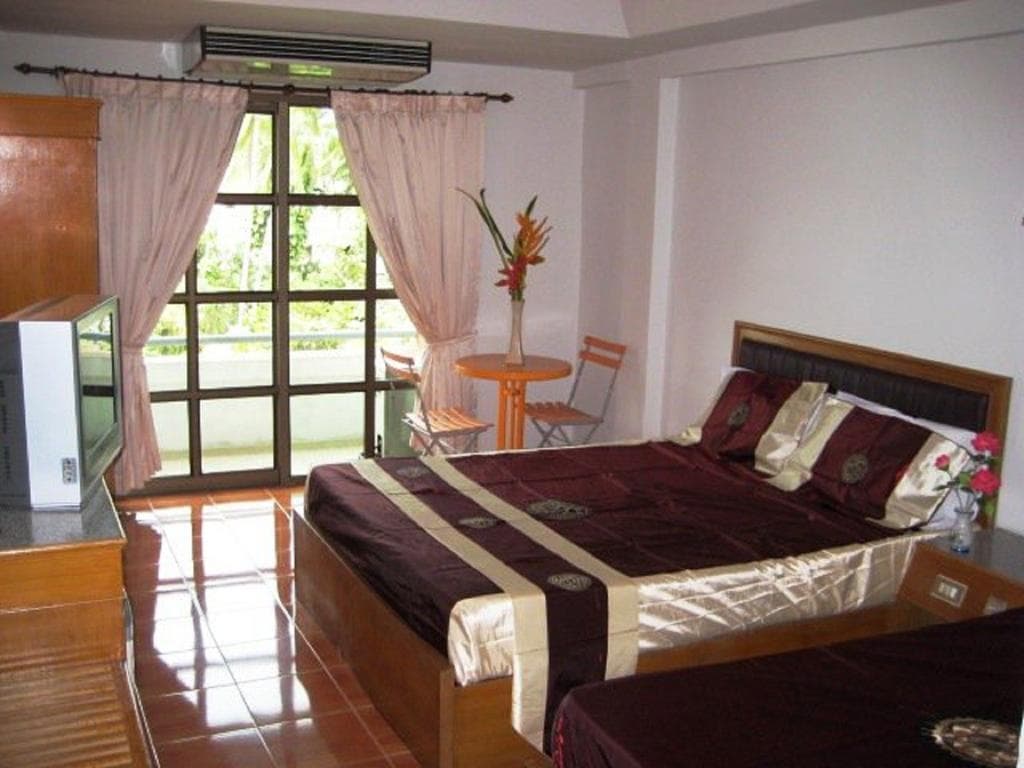 Bonny Hotel, General view