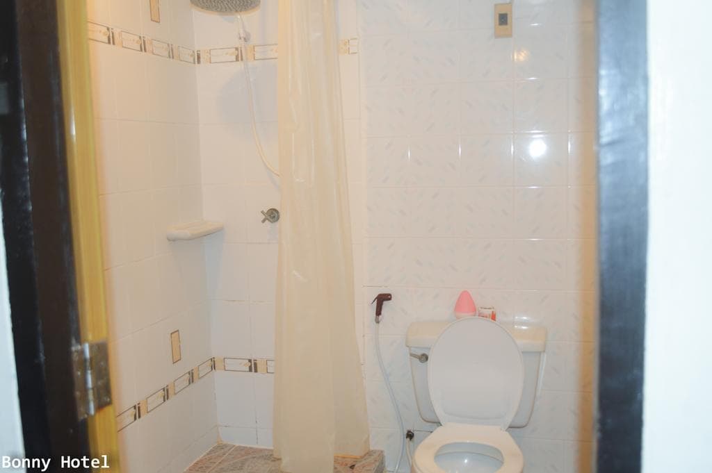 Bonny Hotel, General view