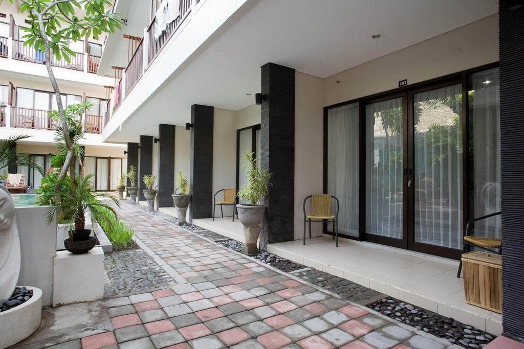 The Kubu Hotel, General view