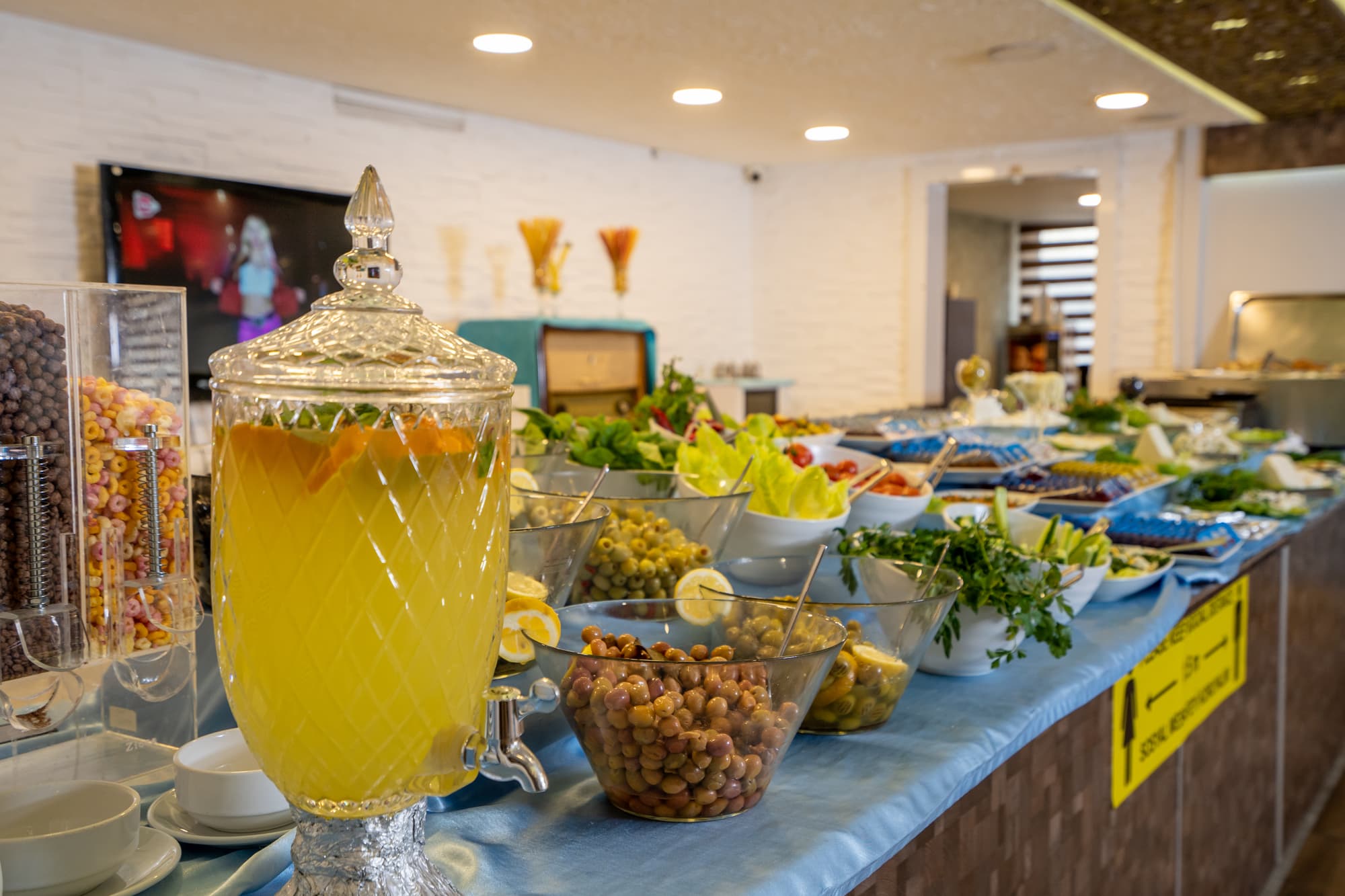 Mevre Hotel, Restaurant