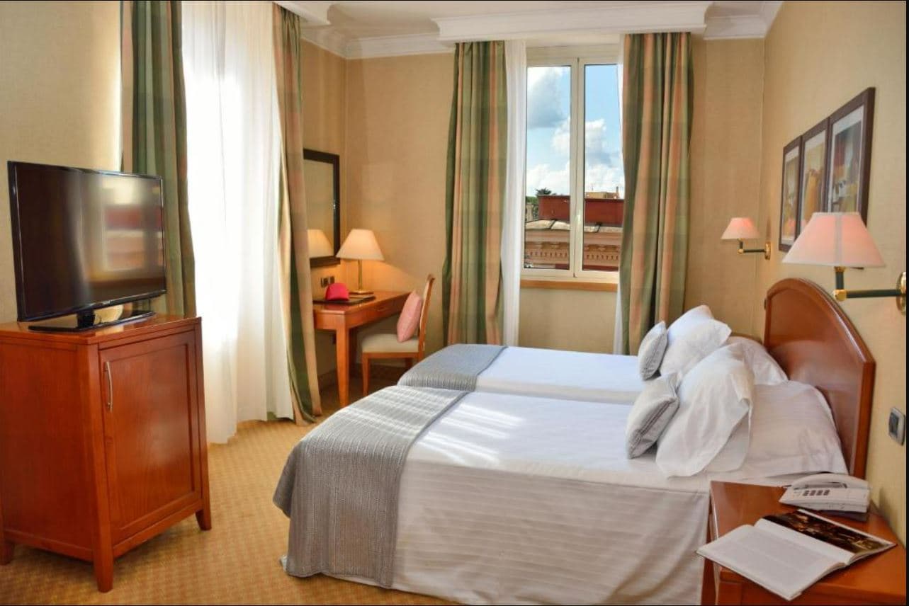 LH Hotel Lloyd Roma, Room