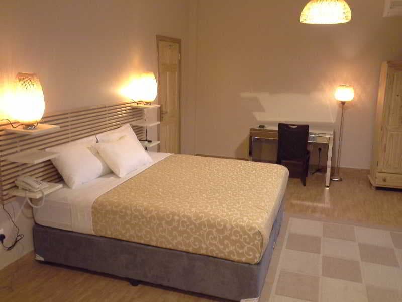 Tropical Enclave Hotel, Room