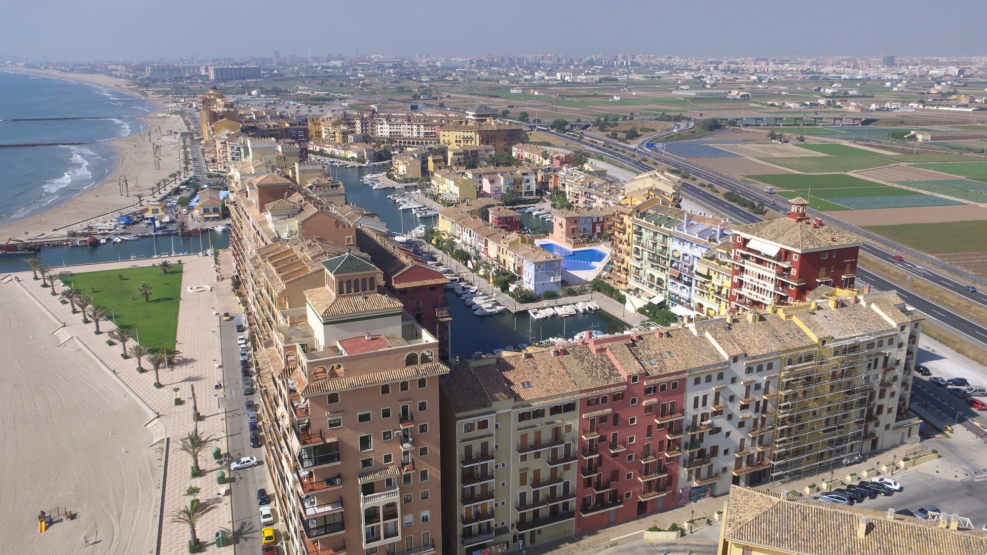 Valencia Port Saplaya Apartamentos, General view