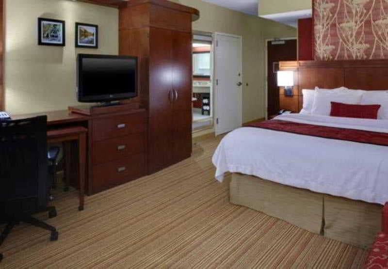 Courtyard Boone, General view