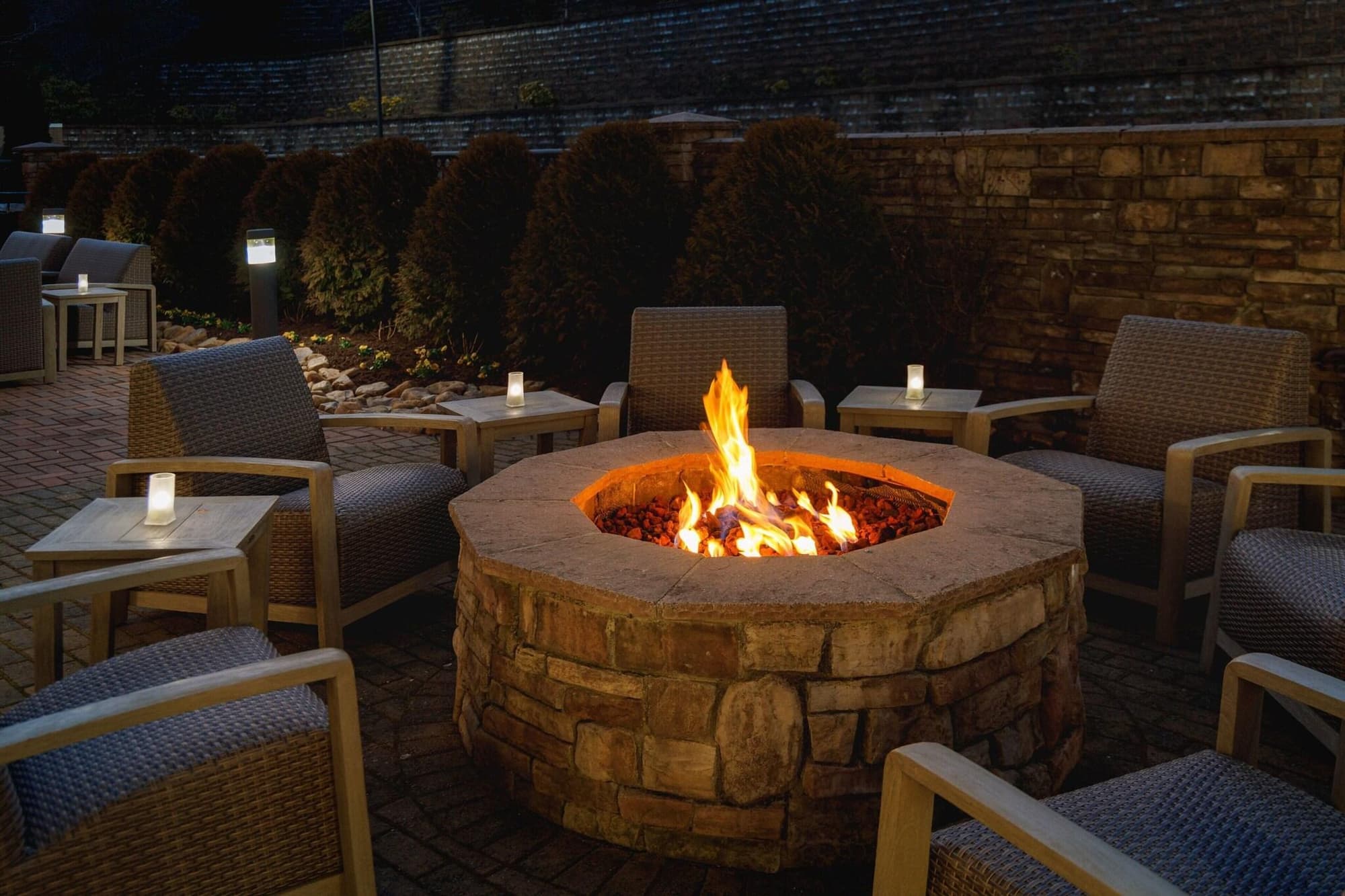 Courtyard Boone, General view