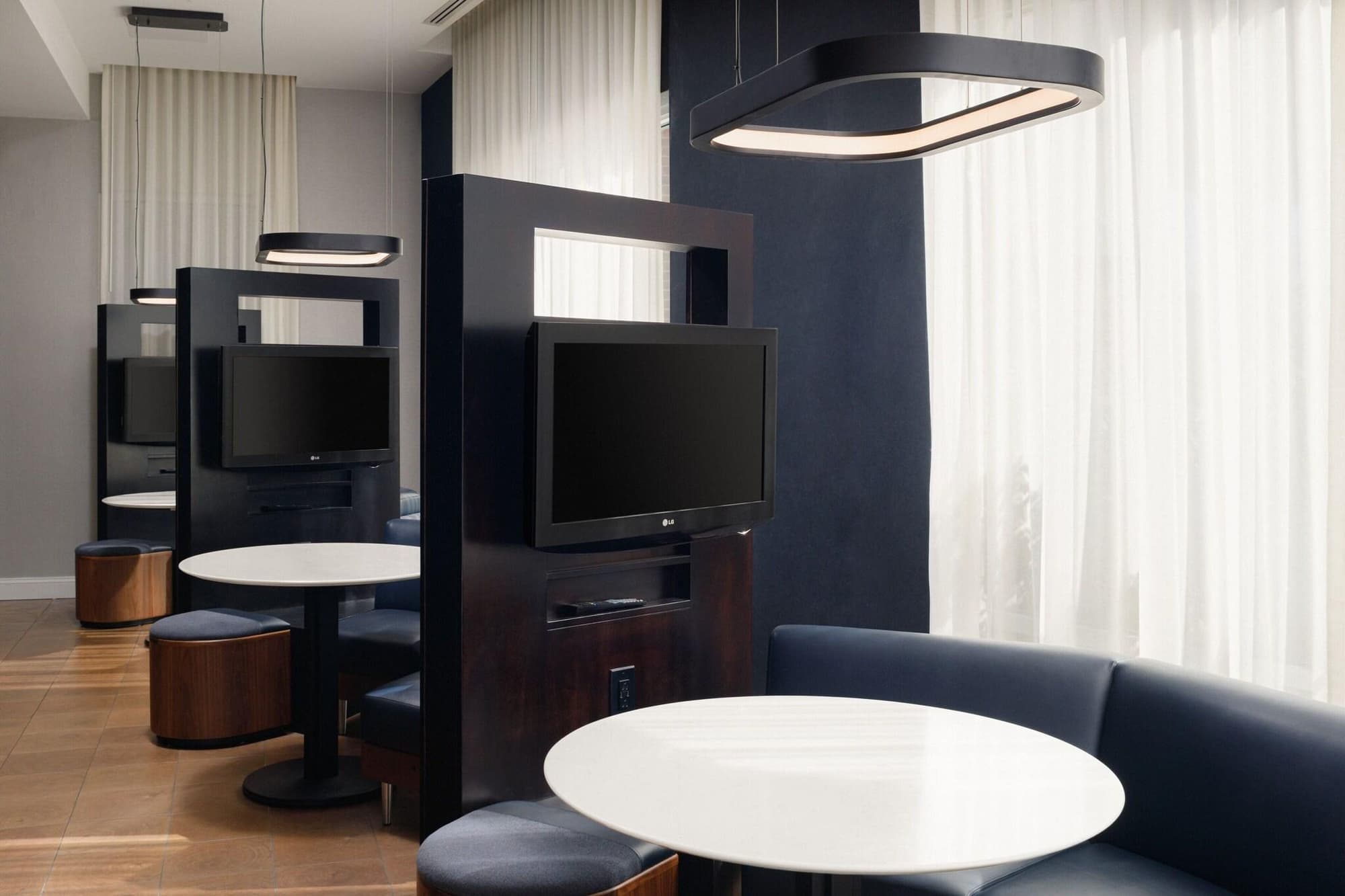 Courtyard Boone, General view