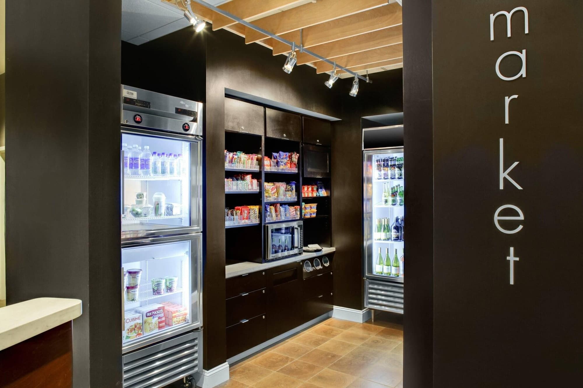 Courtyard Boone, General view