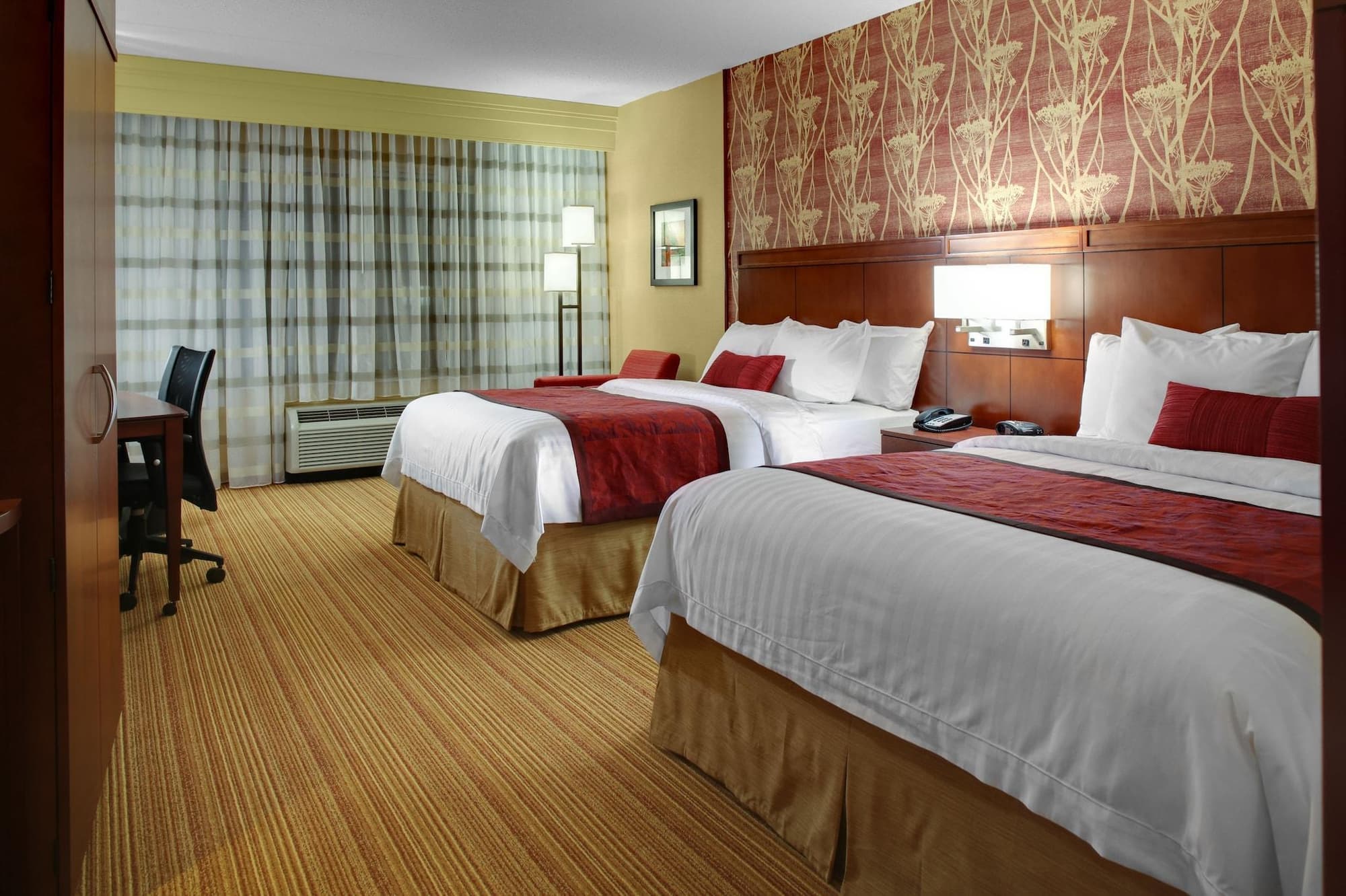 Courtyard Boone, Room