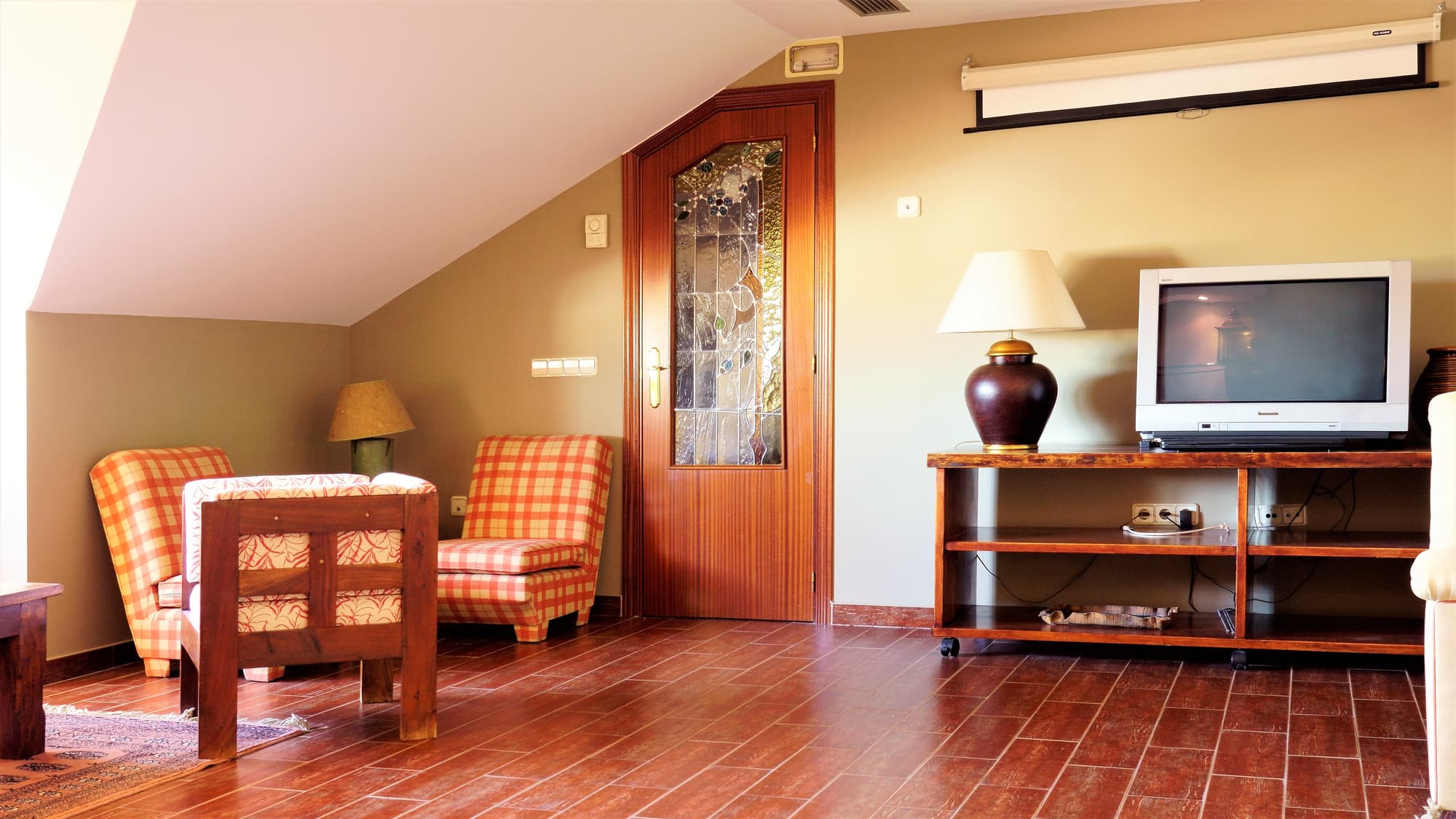 Hotel Vivar, Sports and Entertainment