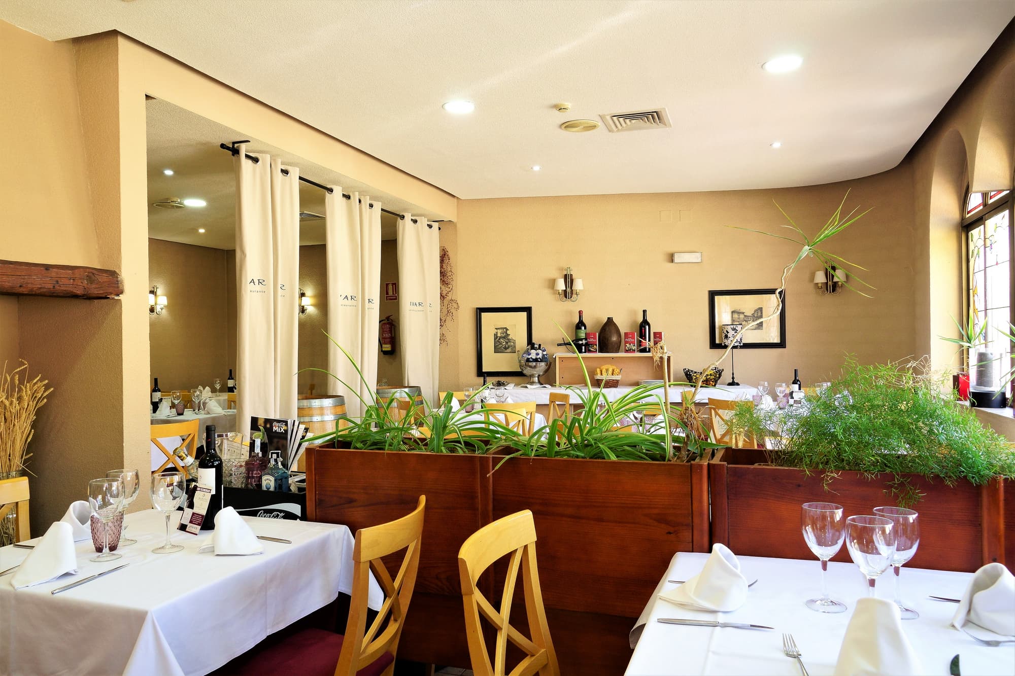 Hotel Vivar, Sports and Entertainment