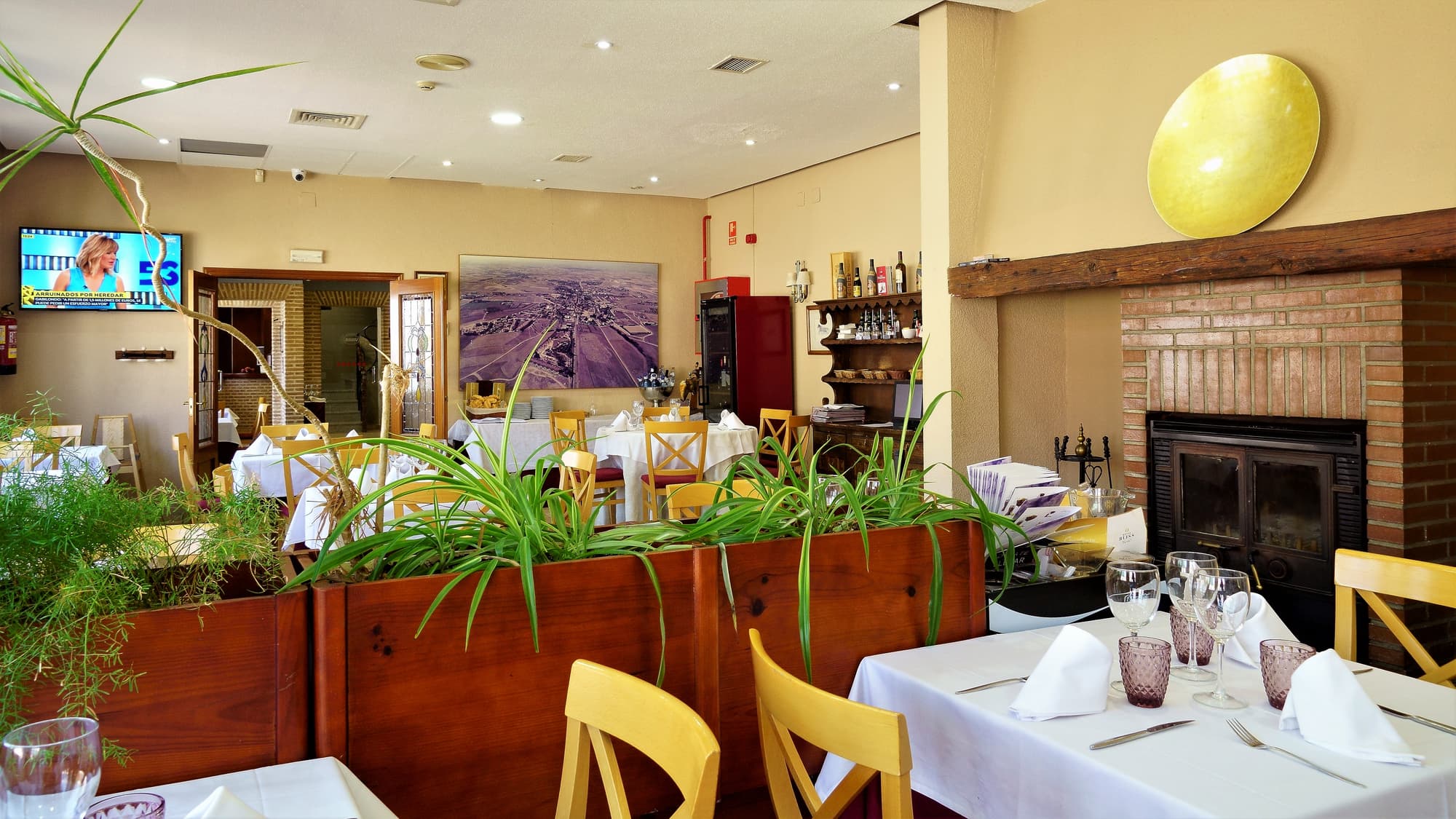 Hotel Vivar, Restaurant