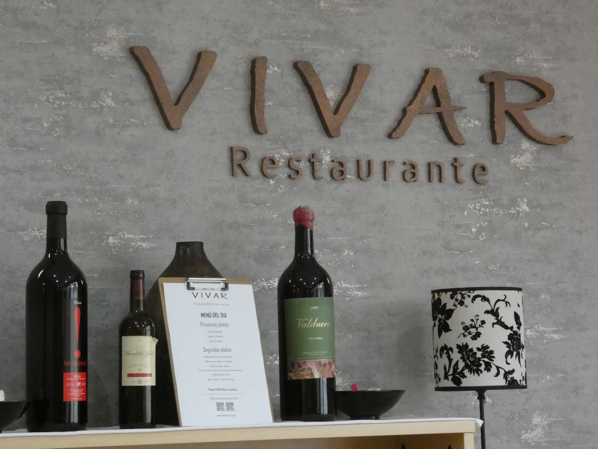 Hotel Vivar, Restaurant