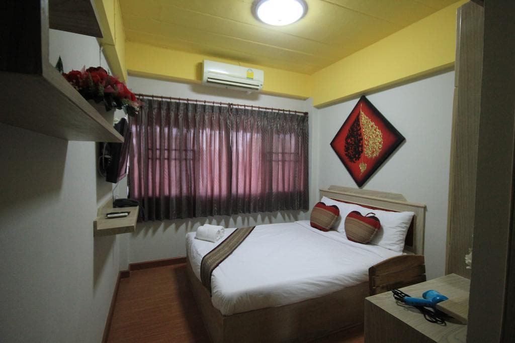 Home Place Hotel, General view