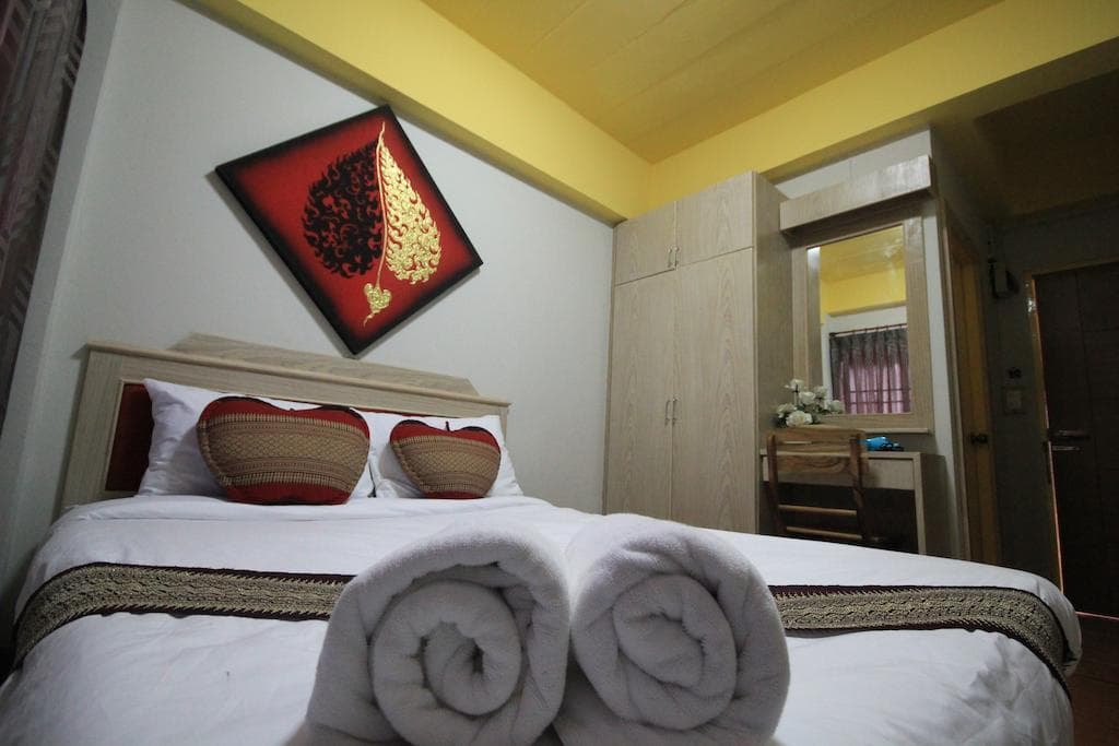 Home Place Hotel, General view