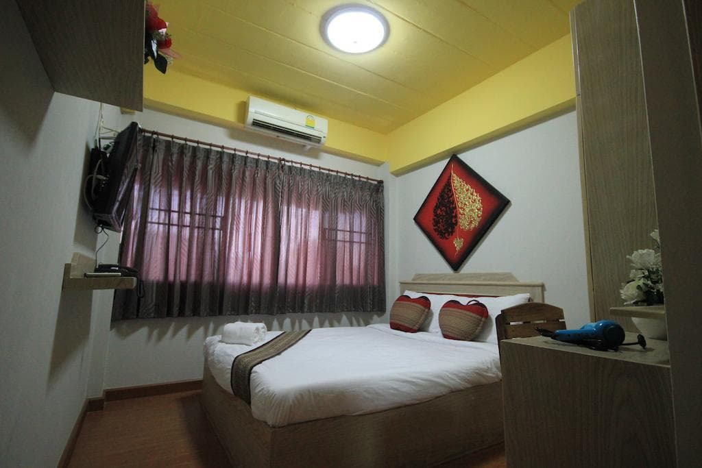 Home Place Hotel, General view