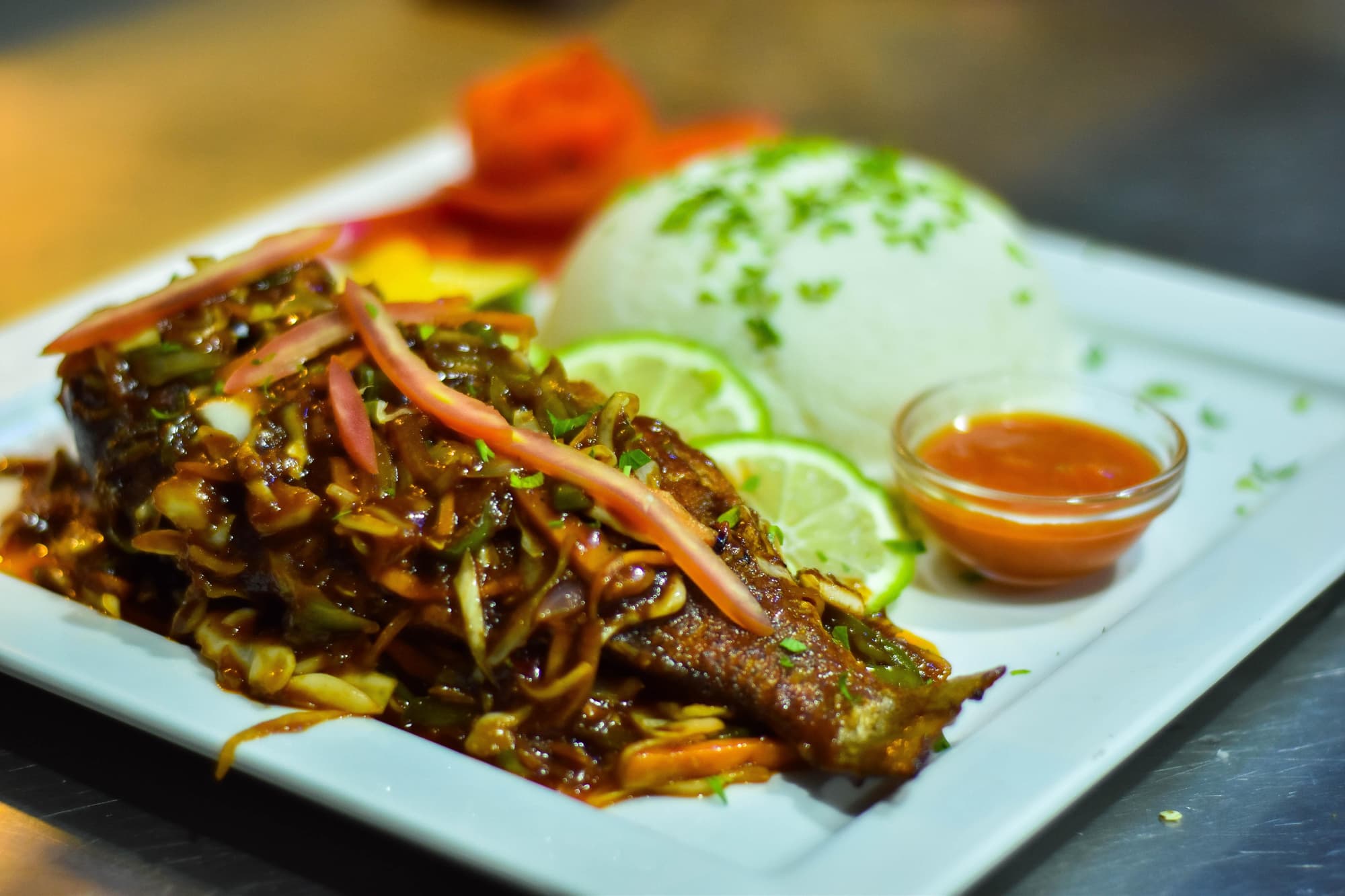 Holiday Inn Dar Es Salaam, Restaurant