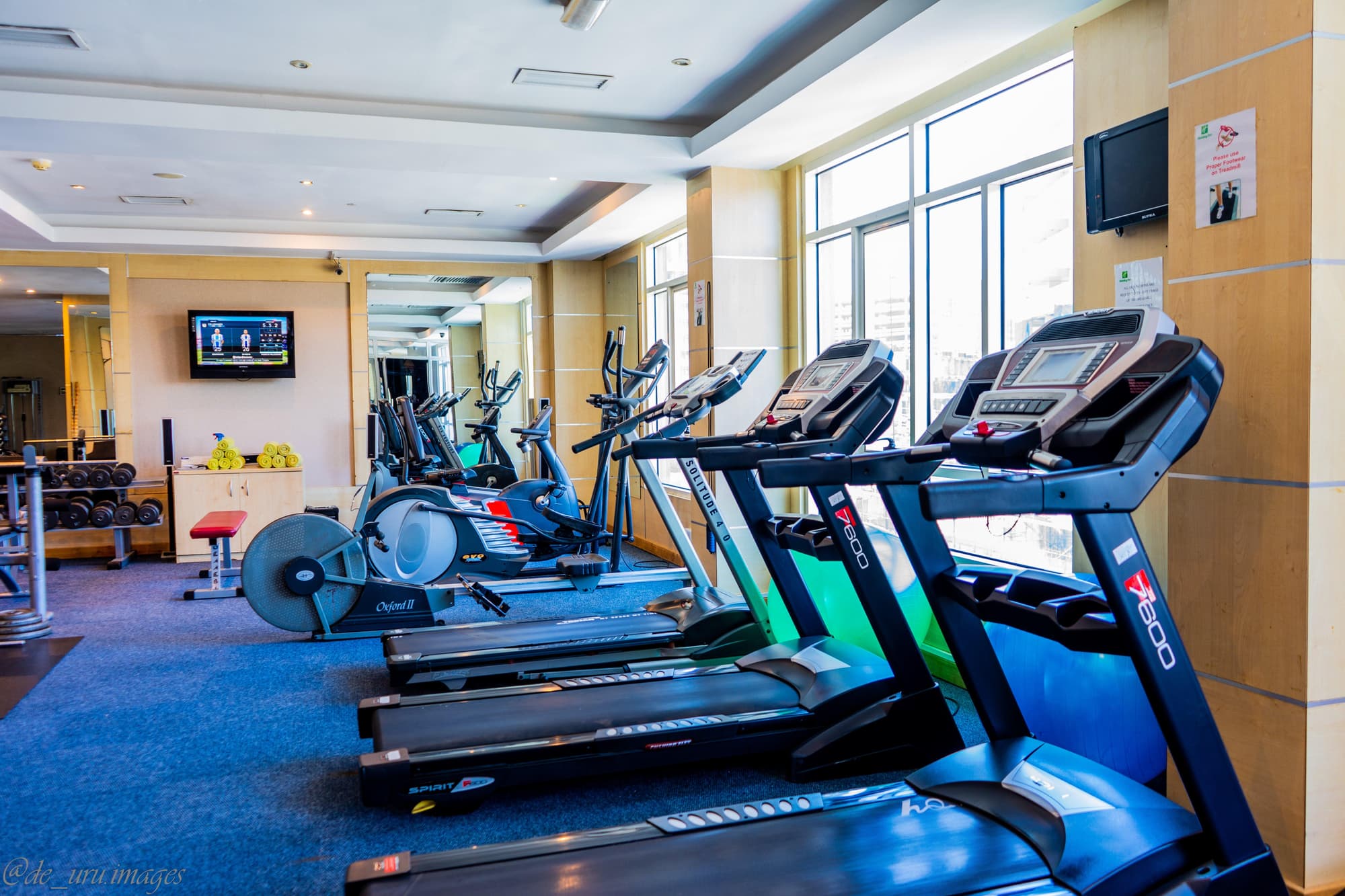 Holiday Inn Dar Es Salaam, Sports and Entertainment