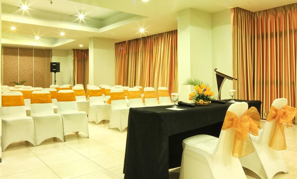 Valore Hotel Cimahi, Conferences