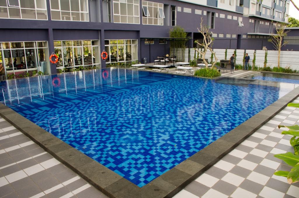 Valore Hotel Cimahi, Pool