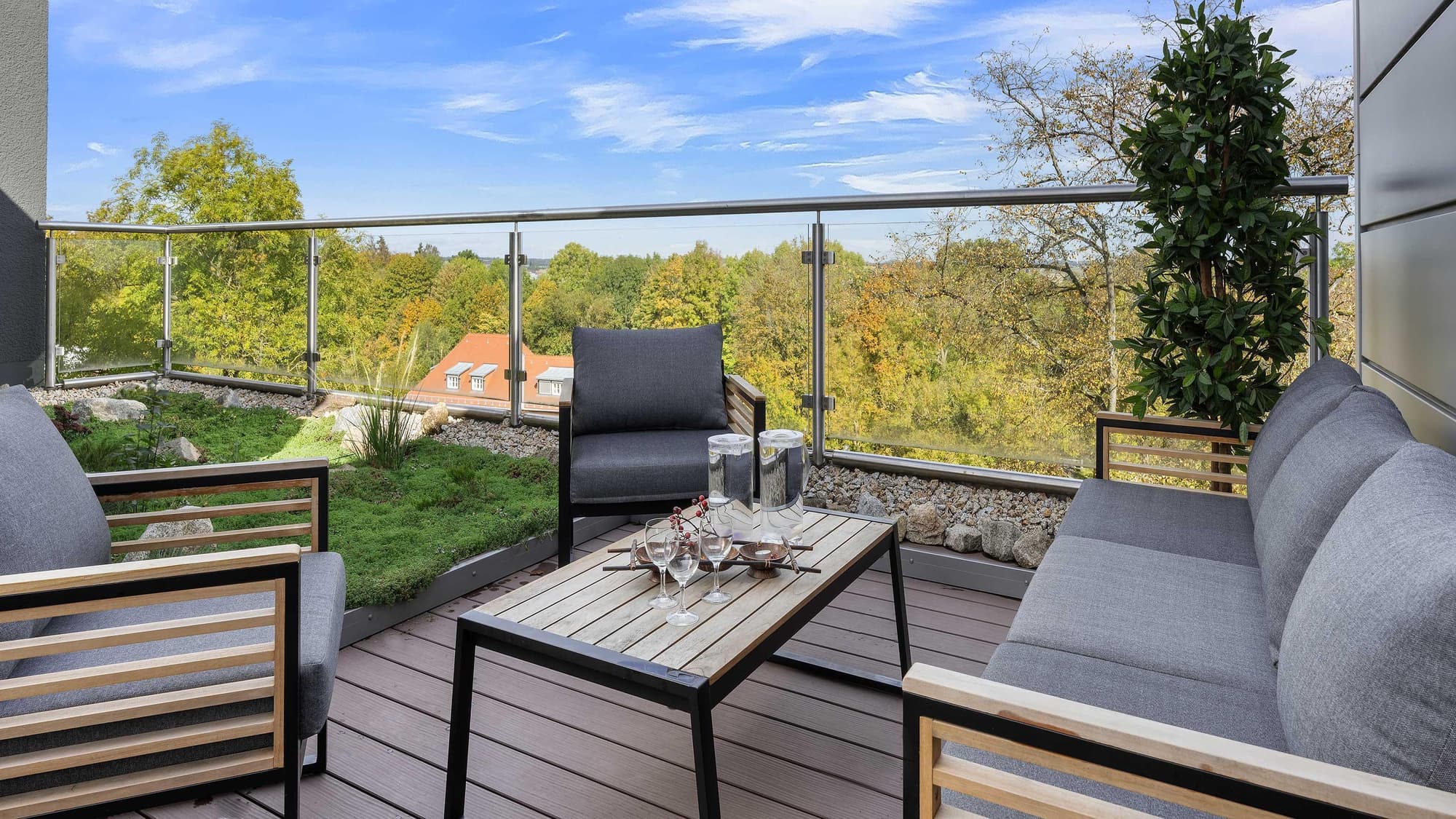 Central, General view