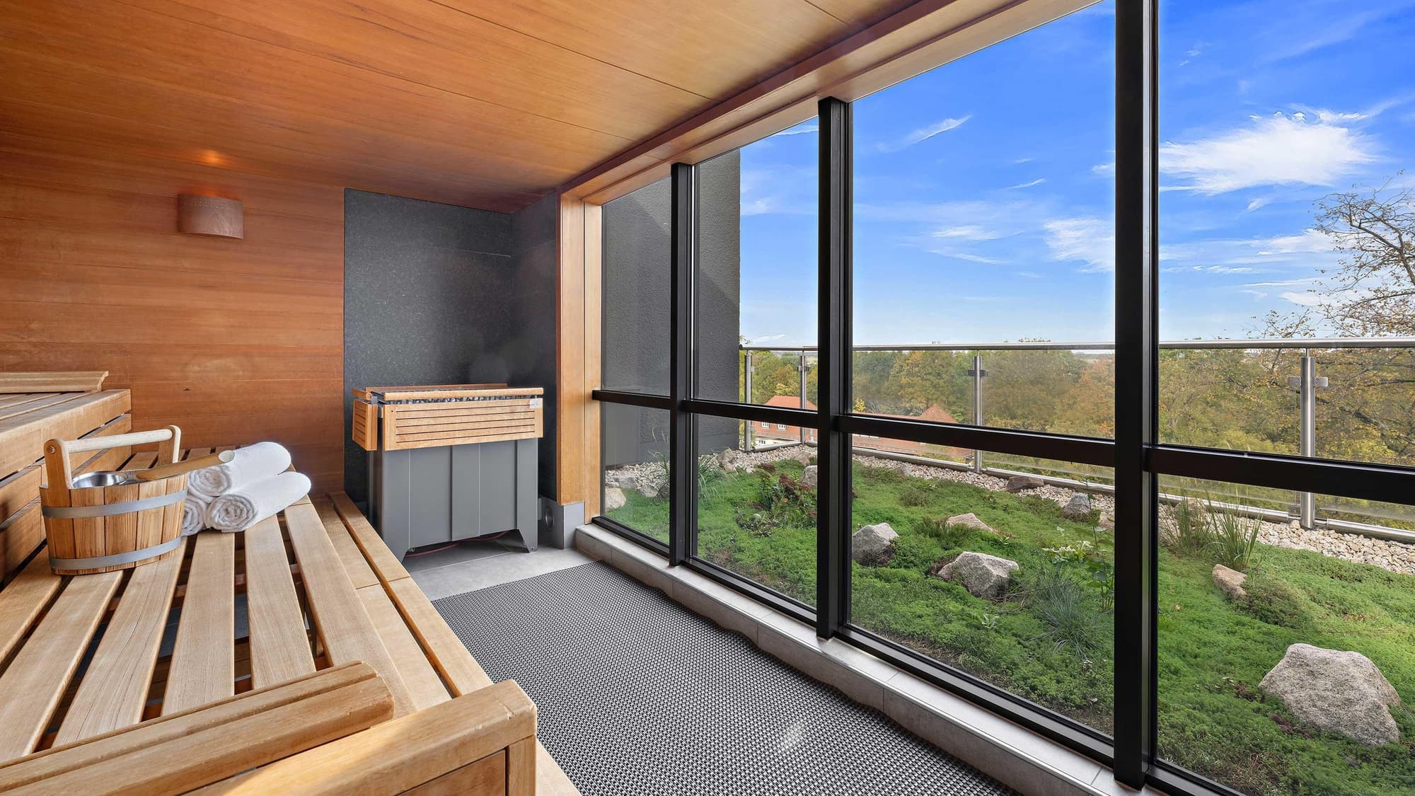 Central, General view