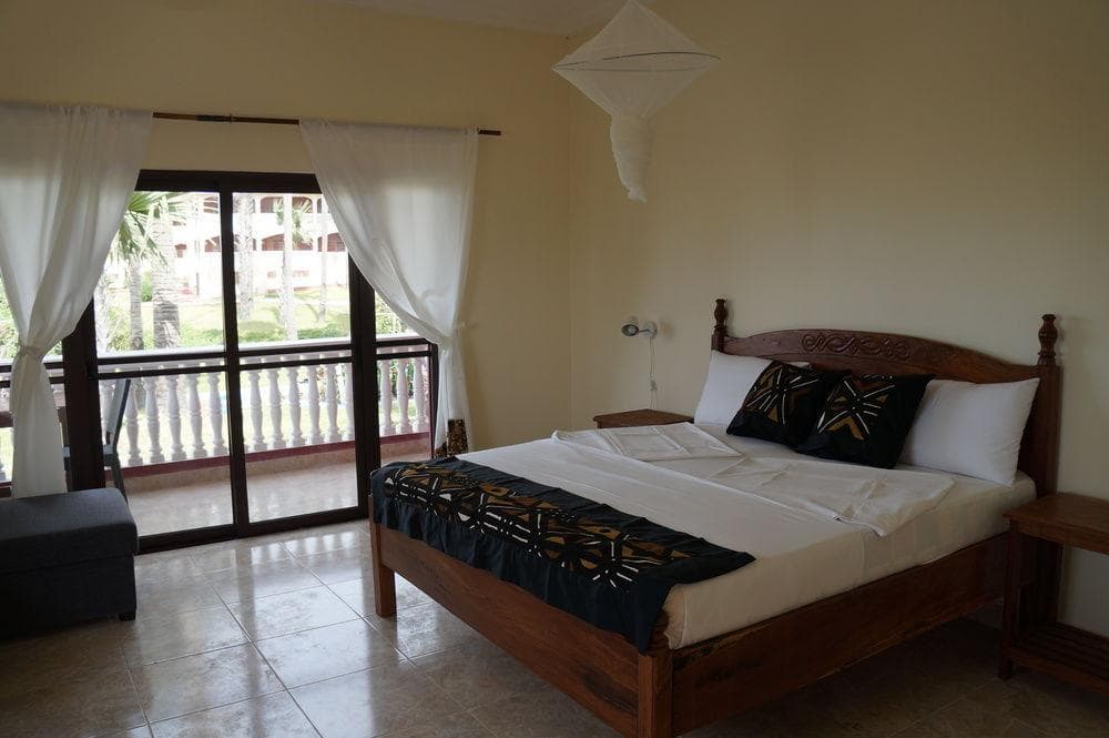 Lemon Creek, General view