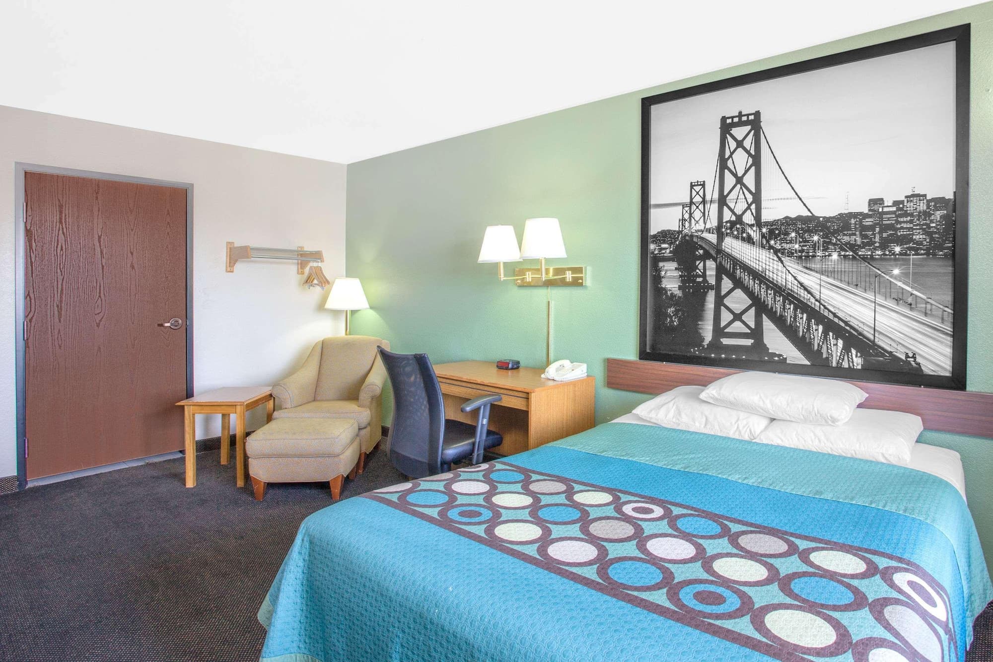 Super 8 By Wyndham Barstow, Room