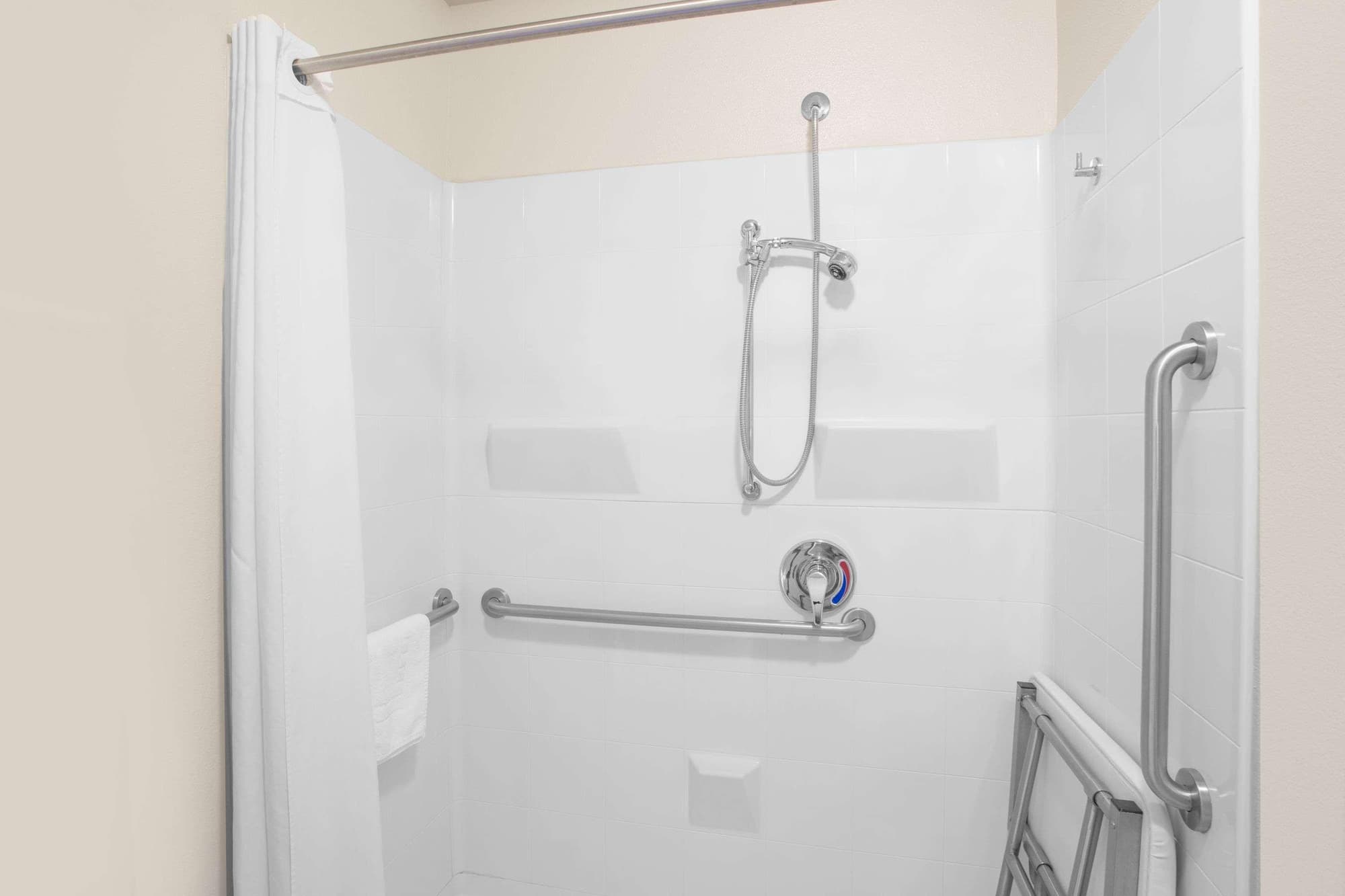 Super 8 By Wyndham Barstow, Room