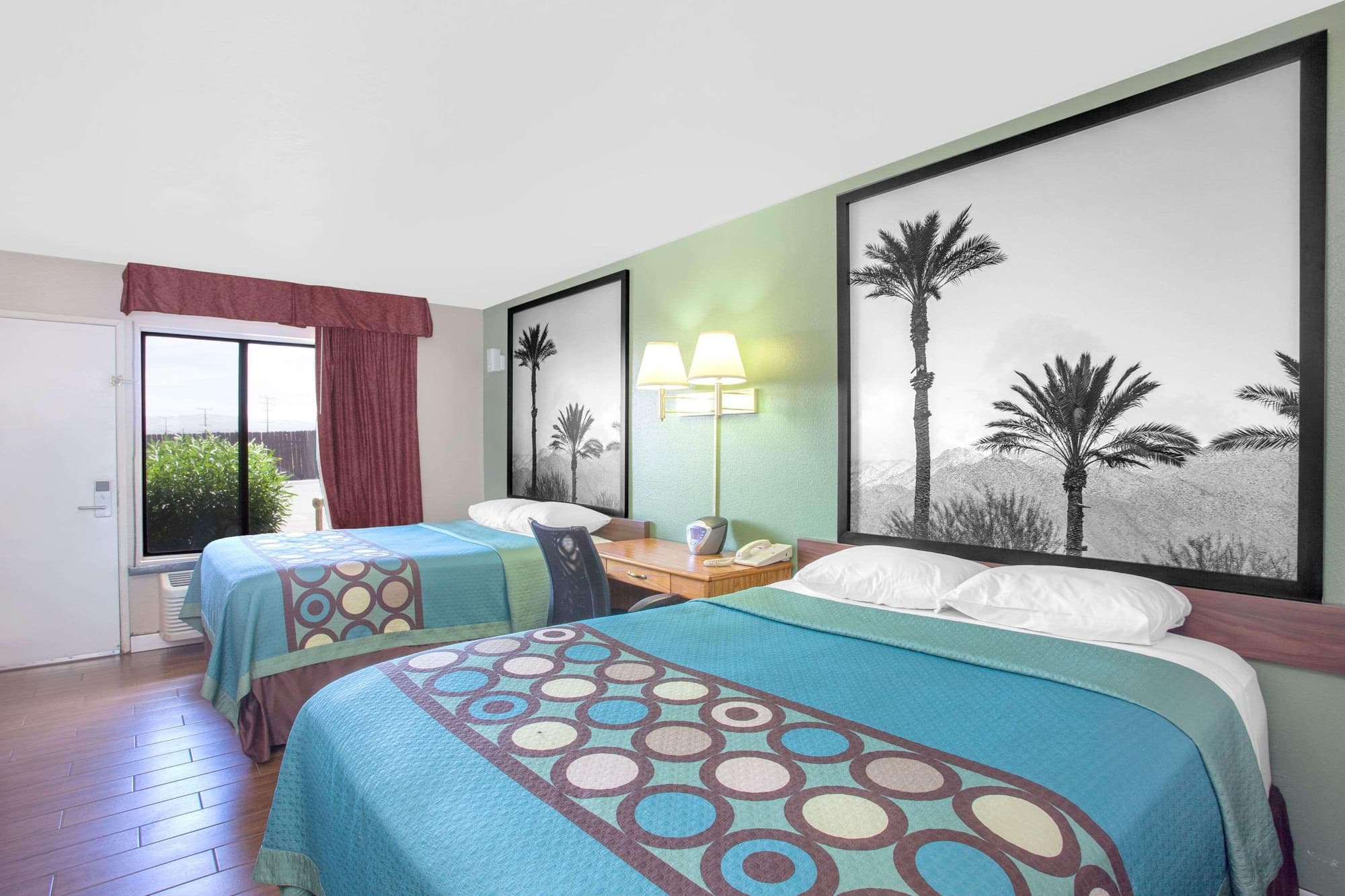 Super 8 By Wyndham Barstow, Room