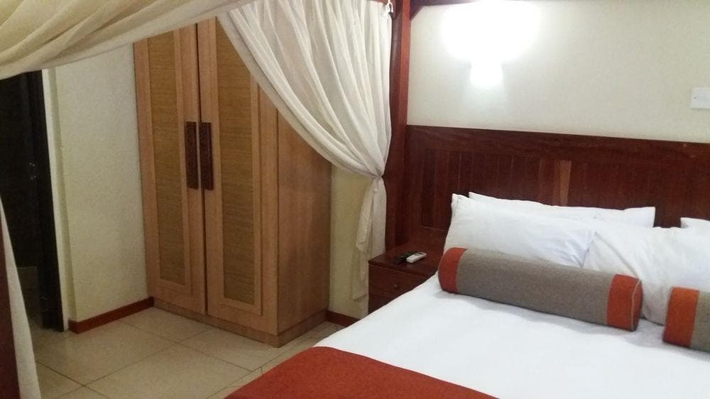 Cresta Mowana Safari Lodge, General view