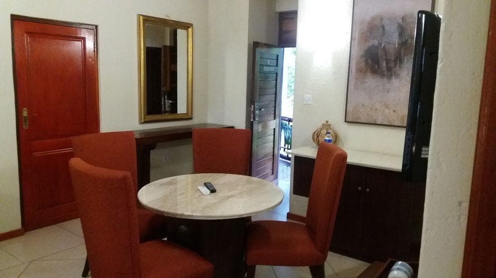 Cresta Mowana Safari Lodge, General view