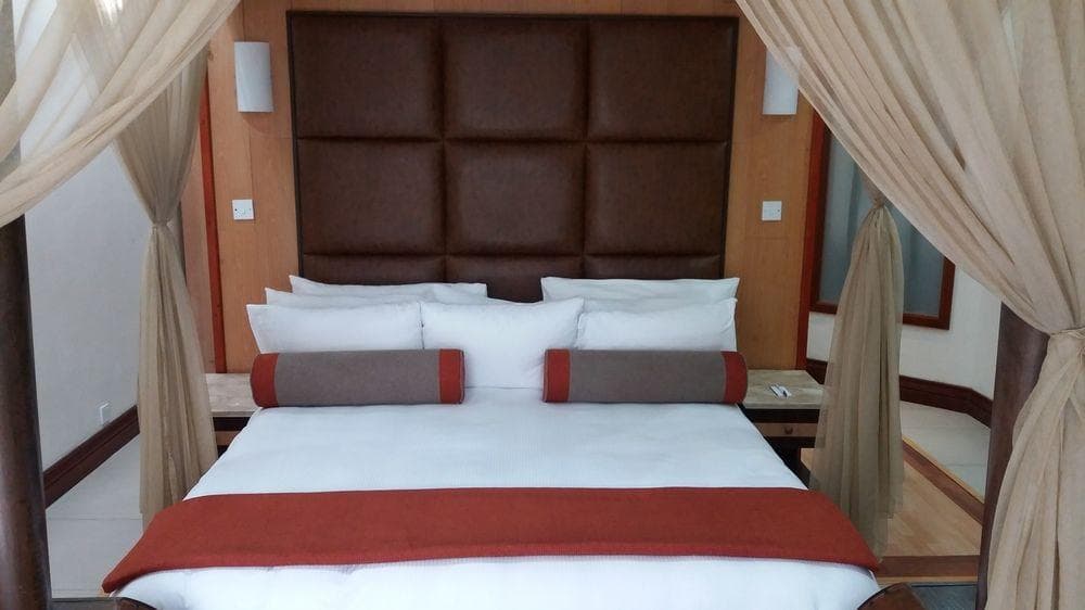 Cresta Mowana Safari Lodge, General view