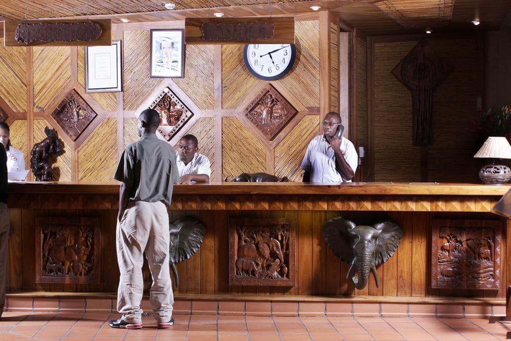 Cresta Mowana Safari Lodge, Lobby