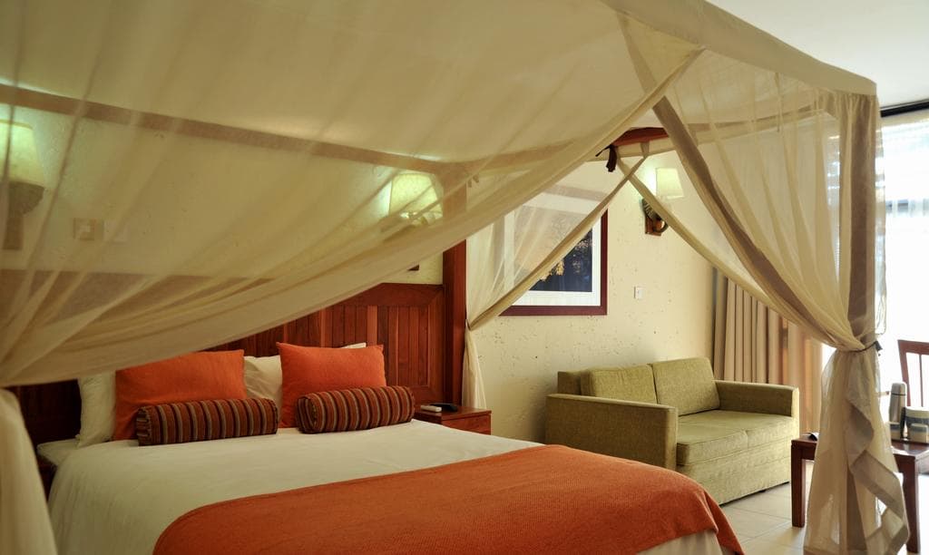 Cresta Mowana Safari Lodge, Room
