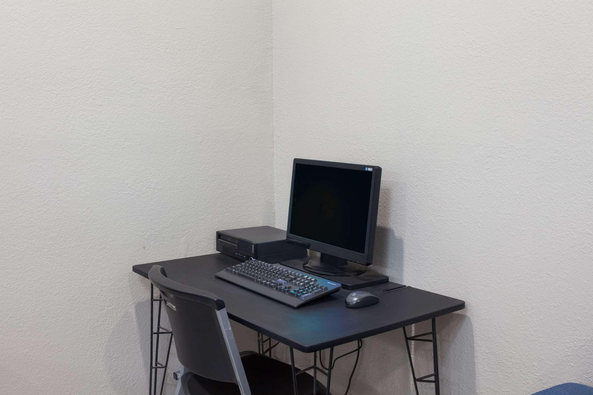 Super 8 by Wyndham Bakersfield South CA, Conferences