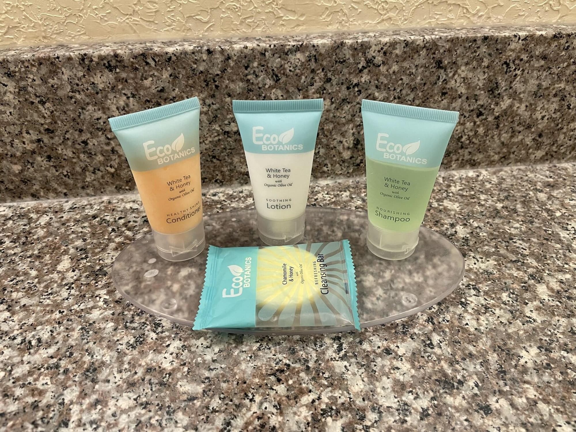 The Lakeside Inn, Room