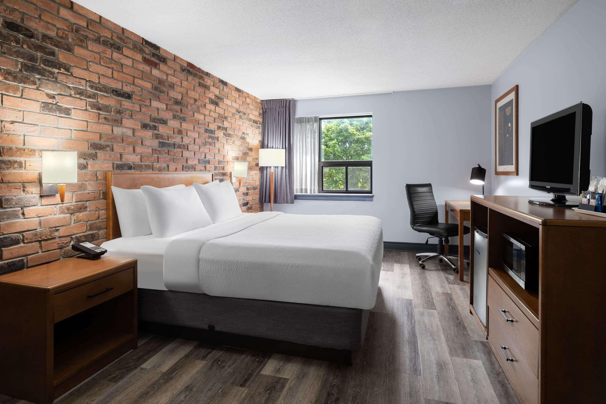 Travelodge by Wyndham Downtown Barrie, Room