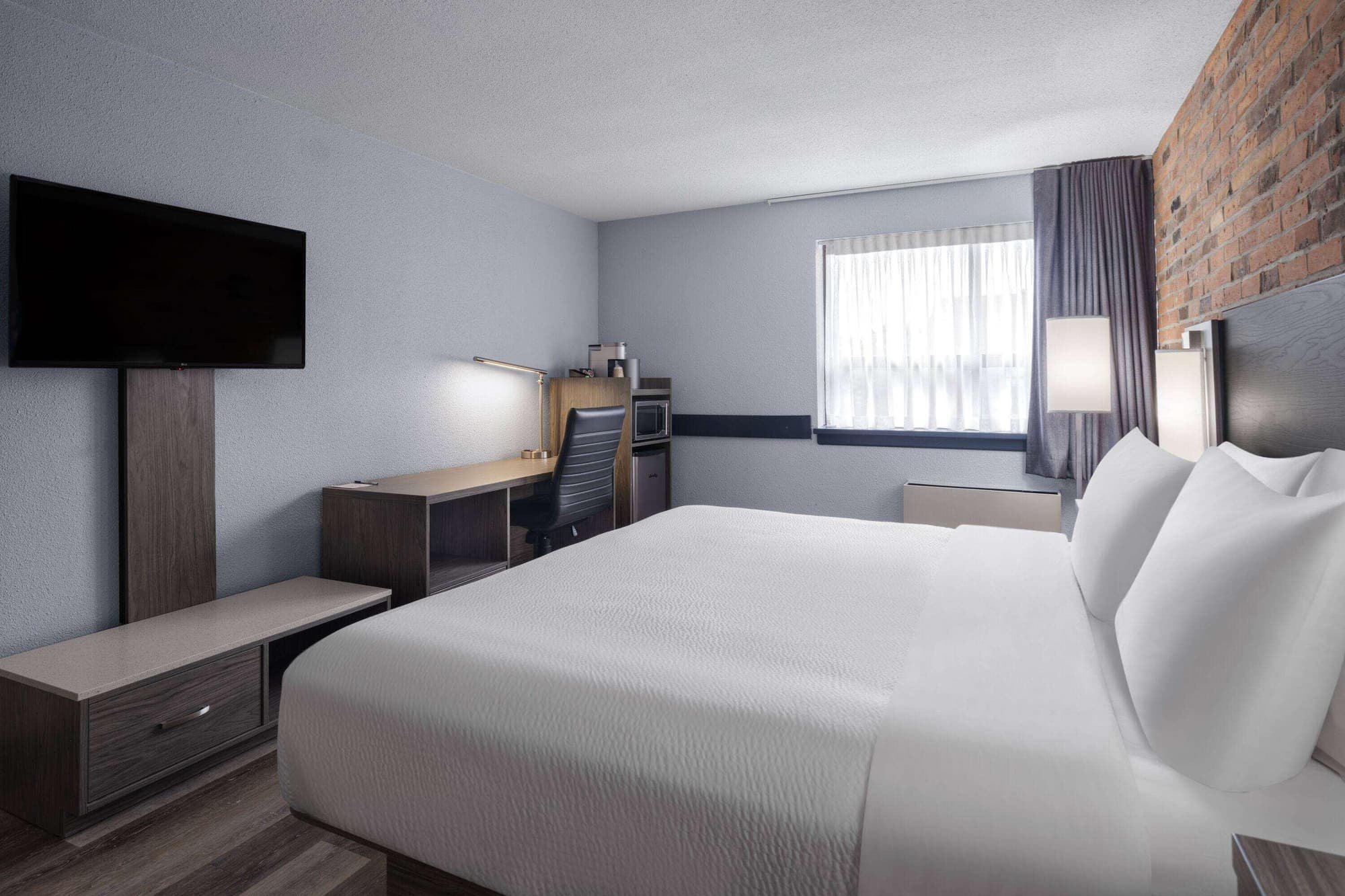 Travelodge by Wyndham Downtown Barrie, Room